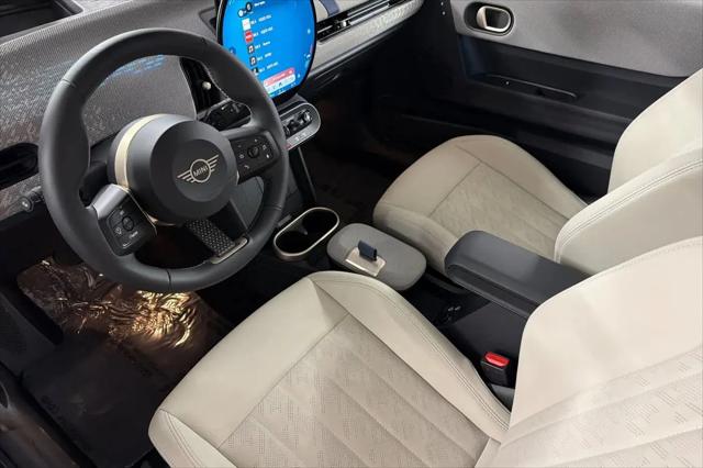 2025 MINI Hardtop Cooper