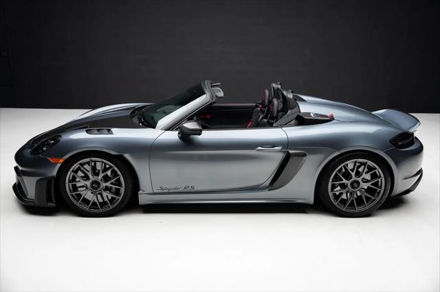 2024 Porsche 718 Spyder RS