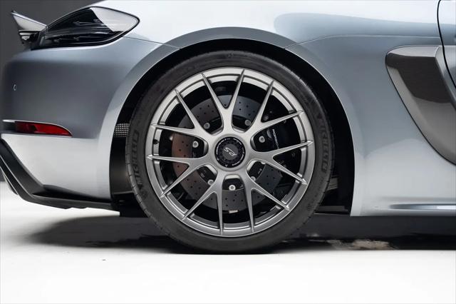 2024 Porsche 718 Spyder RS