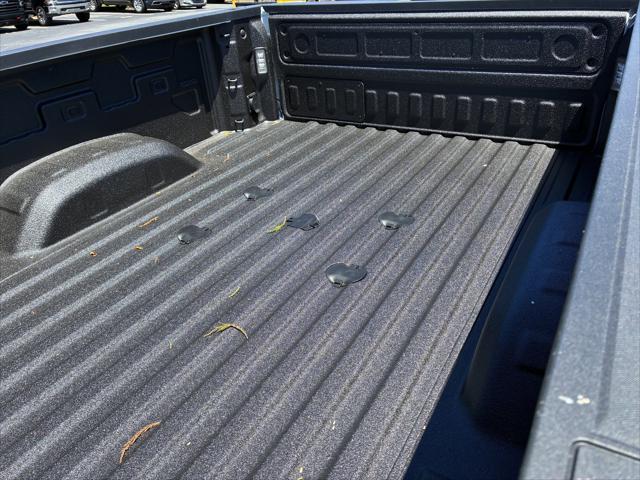 2026 Chevrolet Silverado 2500HD Crew Cab, Standard Bed, High Country, 4WD