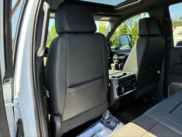 2026 Chevrolet Silverado 2500HD Crew Cab, Standard Bed, High Country, 4WD