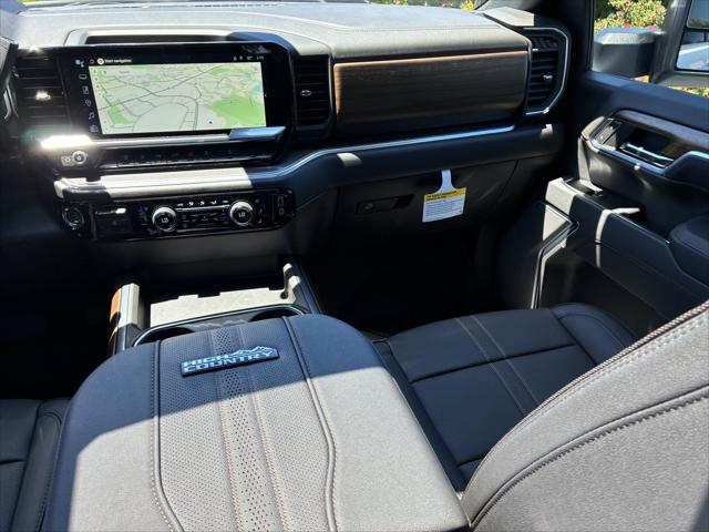 2026 Chevrolet Silverado 2500HD Crew Cab, Standard Bed, High Country, 4WD
