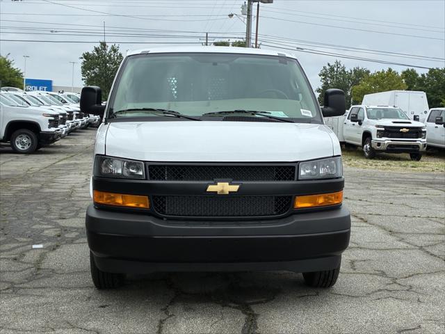 2026 Chevrolet Express Cargo Van 2500 Regular Wheelbase, WT, RWD