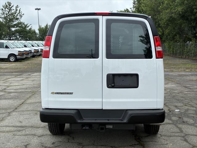 2026 Chevrolet Express Cargo Van 2500 Regular Wheelbase, WT, RWD