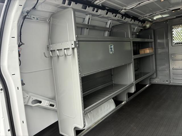 2026 Chevrolet Express Cargo Van 2500 Regular Wheelbase, WT, RWD