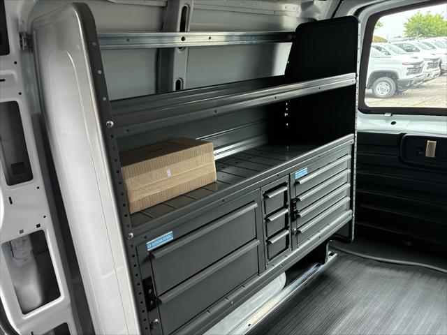 2026 Chevrolet Express Cargo Van 2500 Regular Wheelbase, WT, RWD