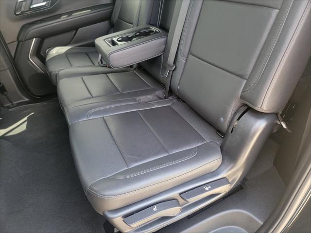 2025 Chevrolet Suburban 4WD Z71