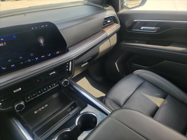 2025 Chevrolet Suburban 4WD Z71
