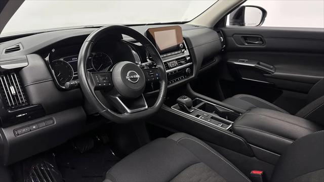 2023 Nissan Pathfinder SV FWD