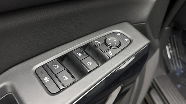 2023 Nissan Pathfinder SV FWD