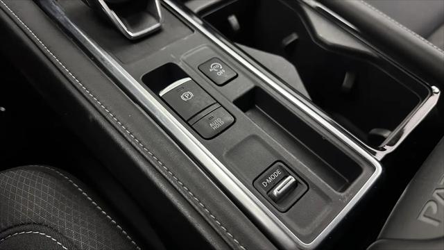 2023 Nissan Pathfinder SV FWD