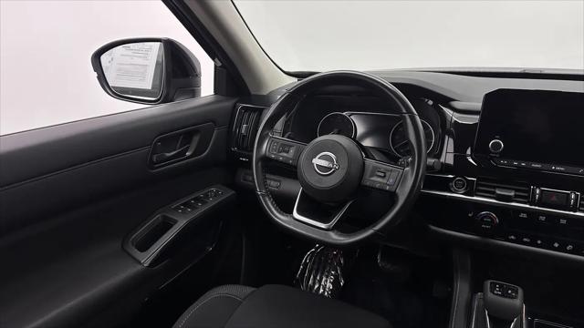 2023 Nissan Pathfinder SV FWD