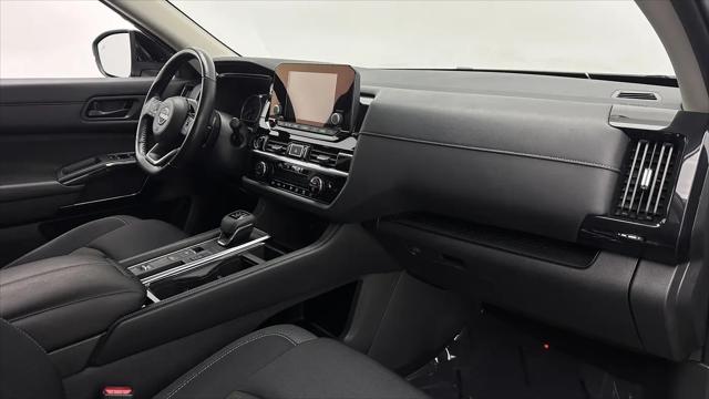 2023 Nissan Pathfinder SV FWD