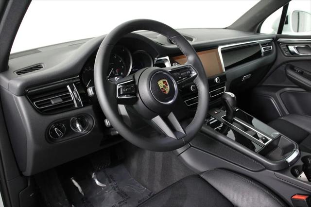 2025 Porsche Macan Macan