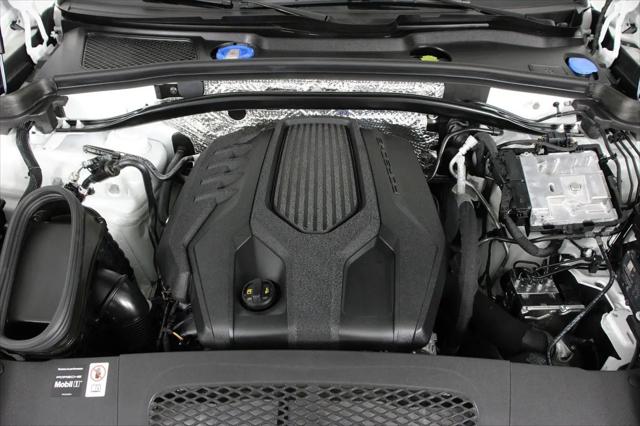 2025 Porsche Macan Macan