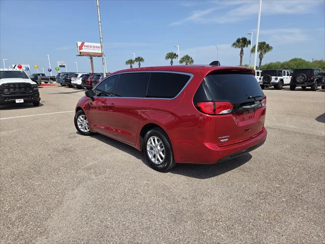 2026 Chrysler Voyager LX