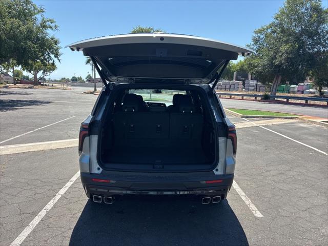 2026 Chevrolet Traverse AWD LT