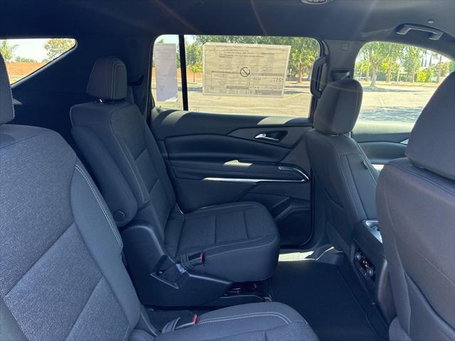 2026 Chevrolet Traverse AWD LT