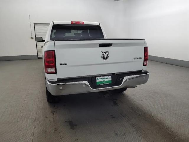 2022 Ram 1500 Classic SLT Crew Cab 4x4 5'7" Box