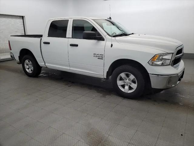2022 Ram 1500 Classic SLT Crew Cab 4x4 5'7" Box