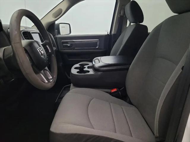 2022 Ram 1500 Classic SLT Crew Cab 4x4 5'7" Box