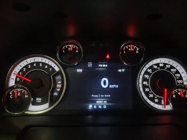 2022 Ram 1500 Classic SLT Crew Cab 4x4 5'7" Box