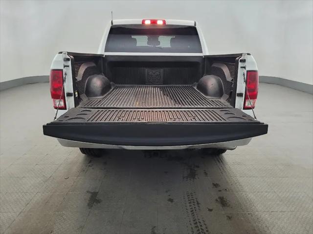 2022 Ram 1500 Classic SLT Crew Cab 4x4 5'7" Box