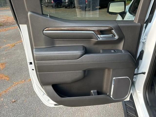 2024 Chevrolet Silverado 1500 4WD Crew Cab Short Bed LT Trail Boss