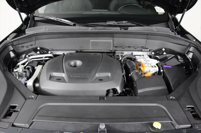 2026 Volvo XC90 Plug-In Hybrid Core, T8 AWD, Electric/Gasoline, Bright, 7 Seats