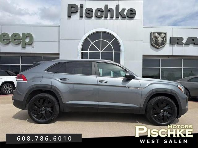 2024 Volkswagen Atlas Cross Sport 2.0T SE w/Technology for sale in West Salem, WI