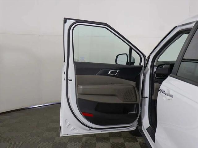 2025 Kia Carnival MPV LXS