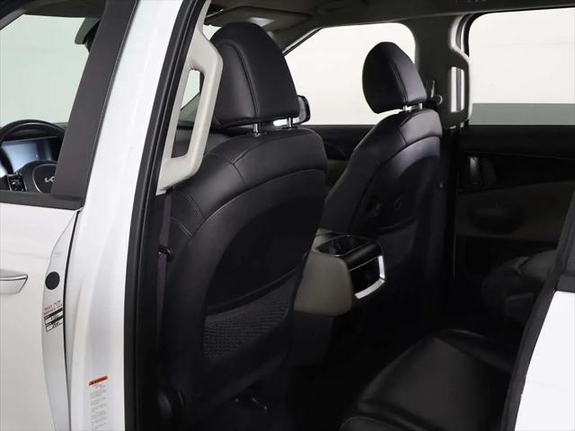 2025 Kia Carnival MPV LXS