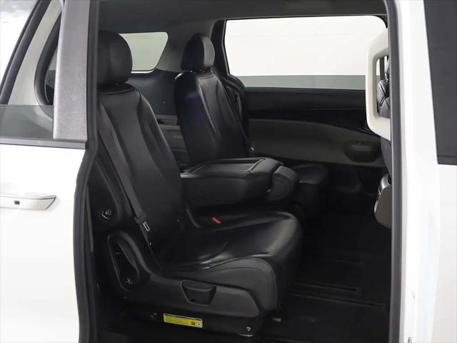 2025 Kia Carnival MPV LXS