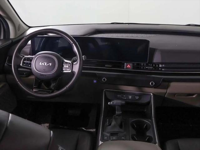 2025 Kia Carnival MPV LXS