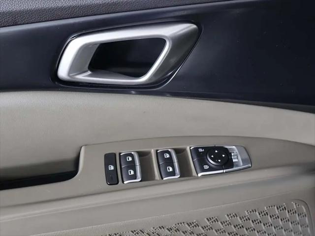 2025 Kia Carnival MPV LXS