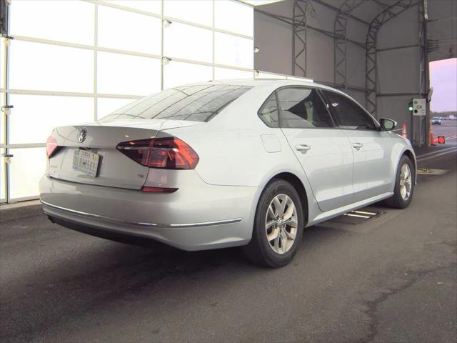 2018 Volkswagen Passat 2.0T S