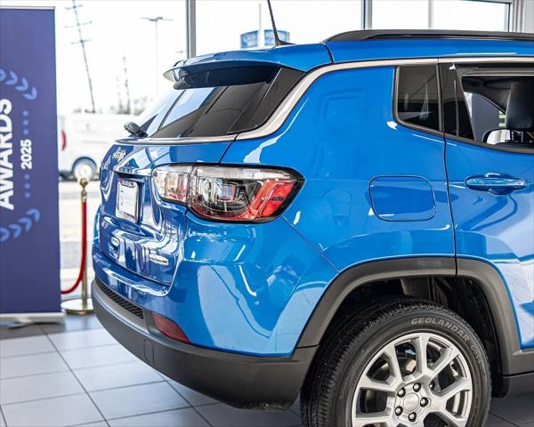 2022 Jeep Compass Latitude Lux 4x4