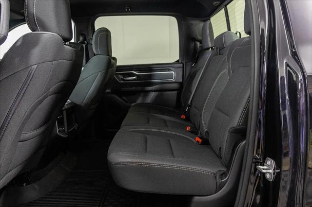 2022 Ram 1500 Big Horn Crew Cab 4x4 5'7" Box