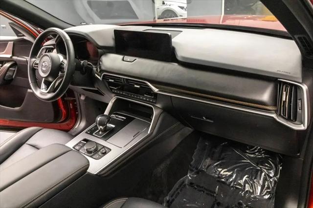 2025 Mazda X-90 Premium Plus Package