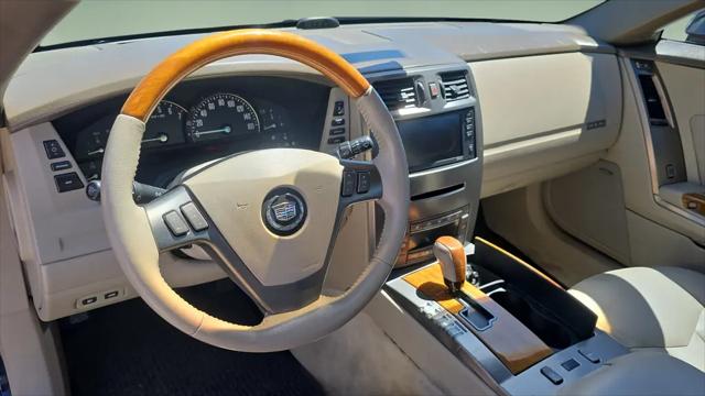 2005 Cadillac XLR Standard