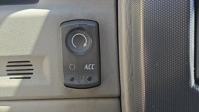 2005 Cadillac XLR Standard