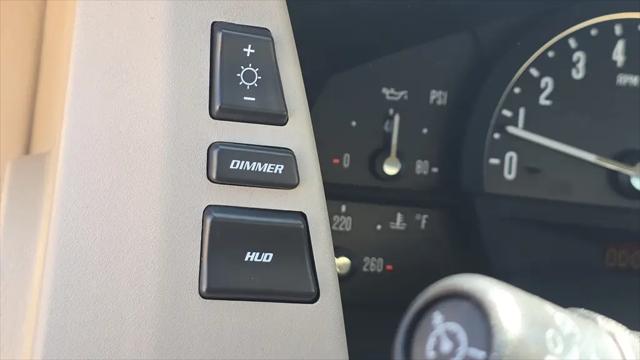 2005 Cadillac XLR Standard