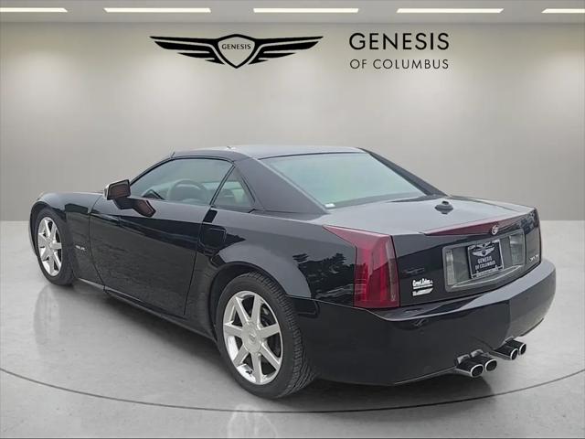 2005 Cadillac XLR Standard