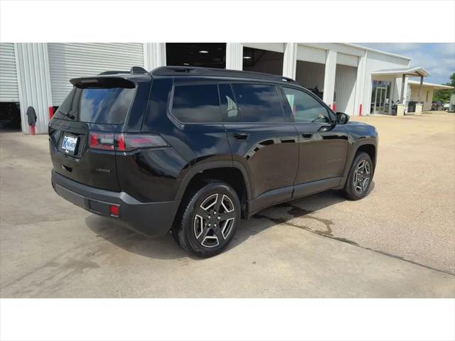 2026 Jeep Cherokee Laredo 4x4