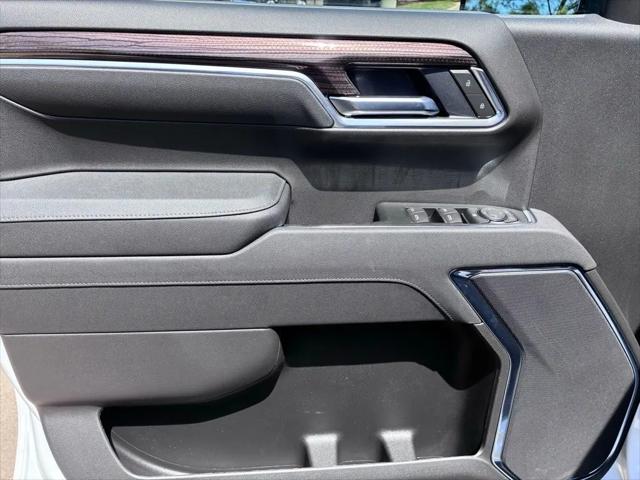 2026 Chevrolet Silverado 1500 4WD Crew Cab Short Bed RST