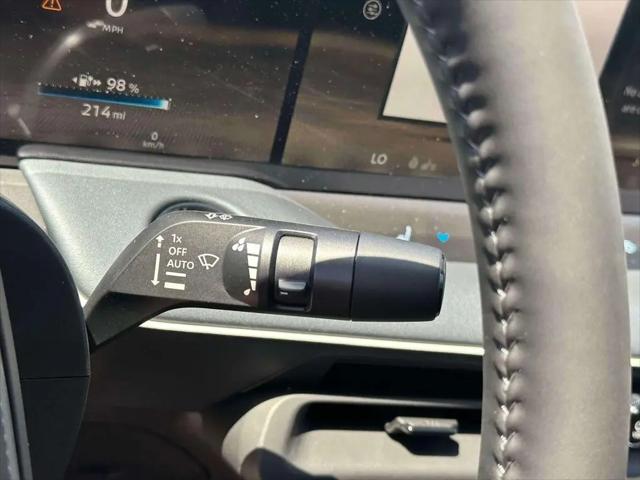 2026 Nissan LEAF PLATINUM+