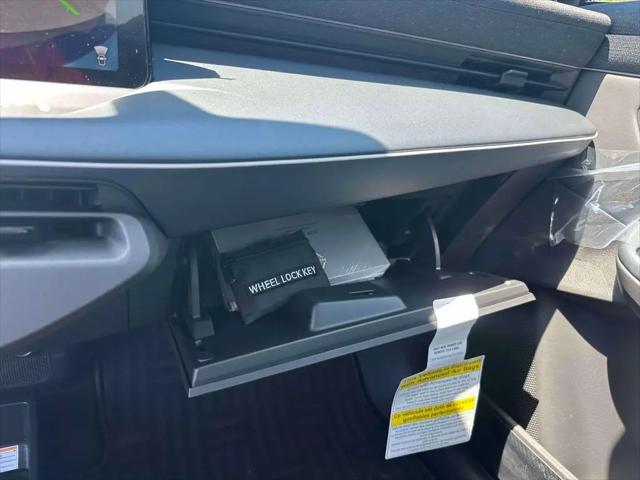 2026 Nissan LEAF PLATINUM+
