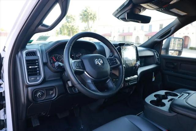 2026 Ram 3500 Tradesman Crew Cab 4x4 8 Box