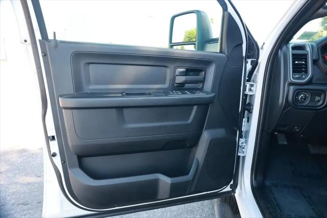 2026 Ram 3500 Tradesman Crew Cab 4x4 8 Box