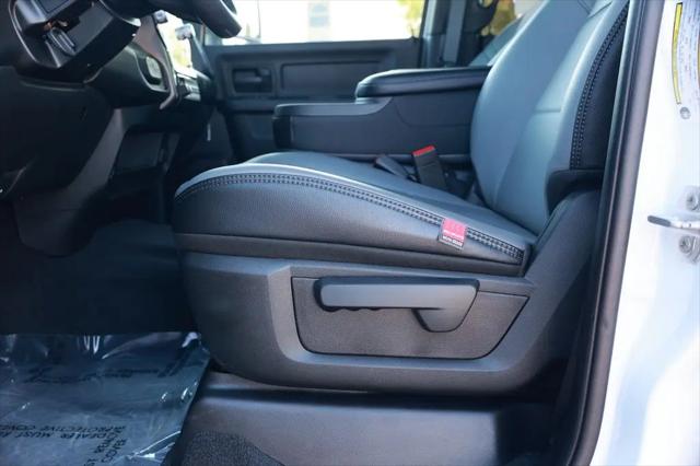 2026 Ram 3500 Tradesman Crew Cab 4x4 8 Box